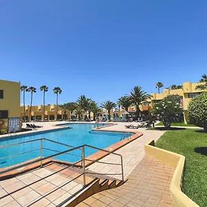 seaside-apartment-corralejo-a-cozy-holiday-home-in-a.hotelsfuerteventura.org/
