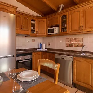 casa-helen-villa-with-pool-wifi-smarttv-barbecue.hotelsfuerteventura.org/